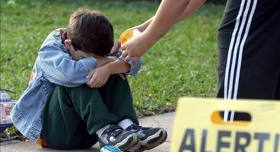 Cómo afrontar los costos psicológicos de las redadas y deportaciones de ...